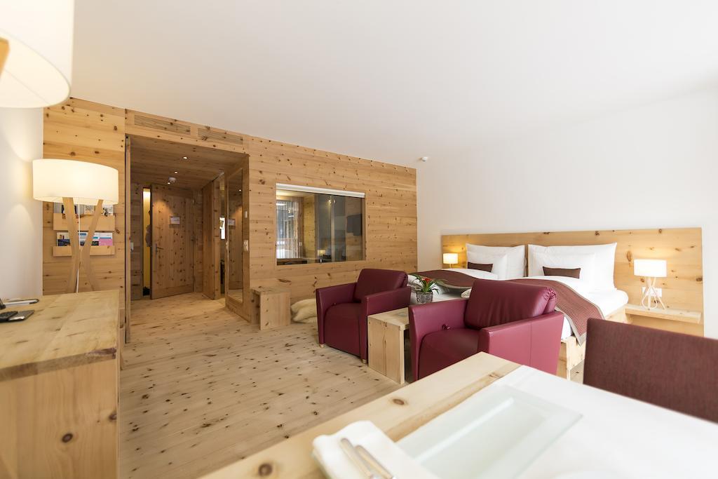 Relais & Chateaux In Lain Hotel Cadonau Brail ภายนอก รูปภาพ